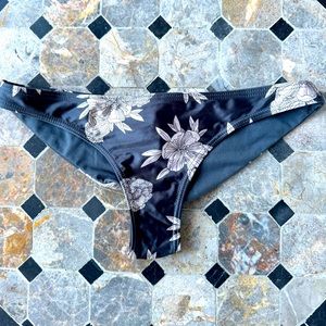 Brand New Floral Print Roxy Bikini Bottoms, Size XS